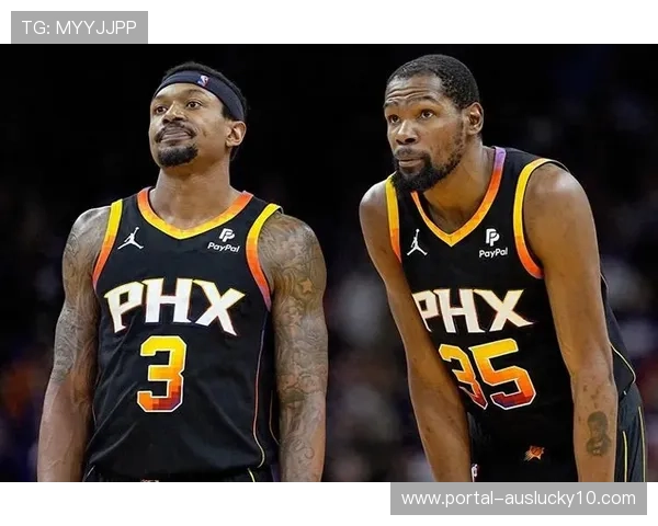 快船火箭酝酿2换4交易，比尔可能空降洛杉矶