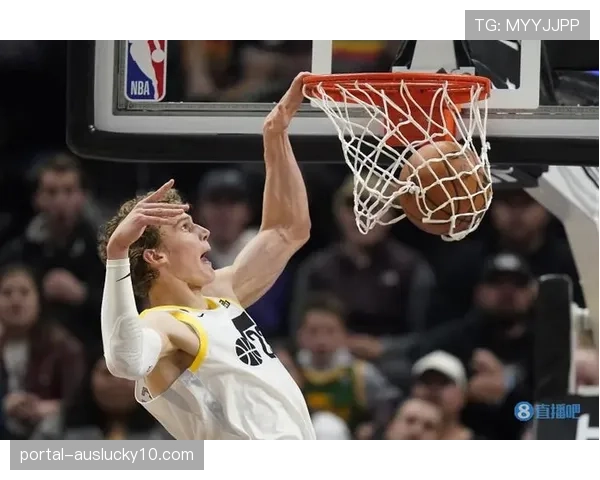 爵士爆冷击败卫冕冠军掘金，马尔卡宁得到38分